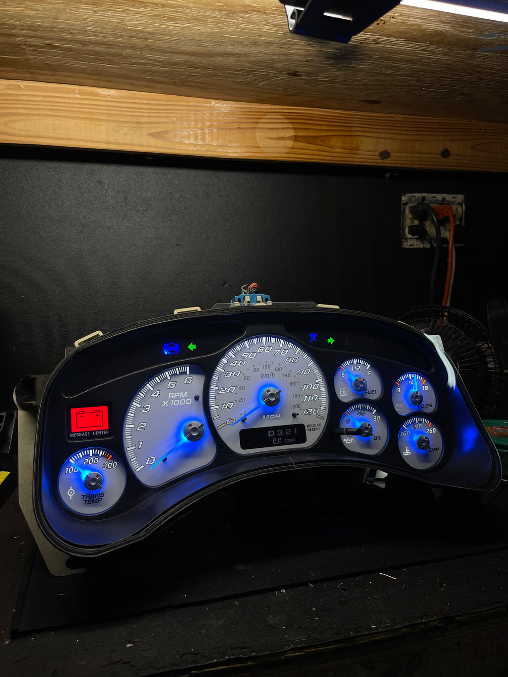 1999–2002 Silverado / Sierra White SS 120 MPH Gauge Cluster – Blue LEDs + Blue Glow Needles | Plug & Play Rebuild (Working Trans Temp)