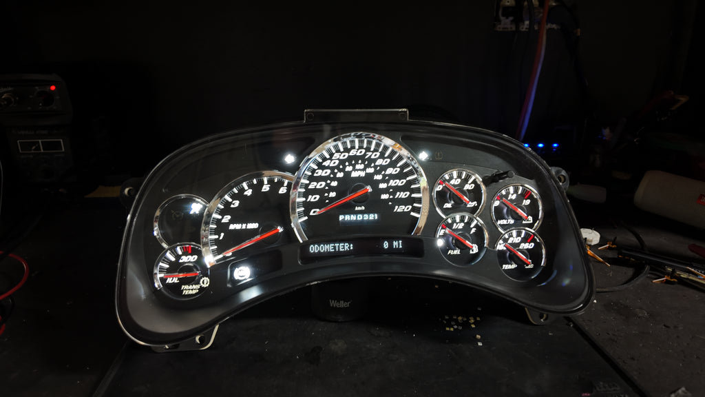 2003–2007 GM Custom Cluster – US Speedo SS Black Edition (Platinum Needles / Chrome Bezel)