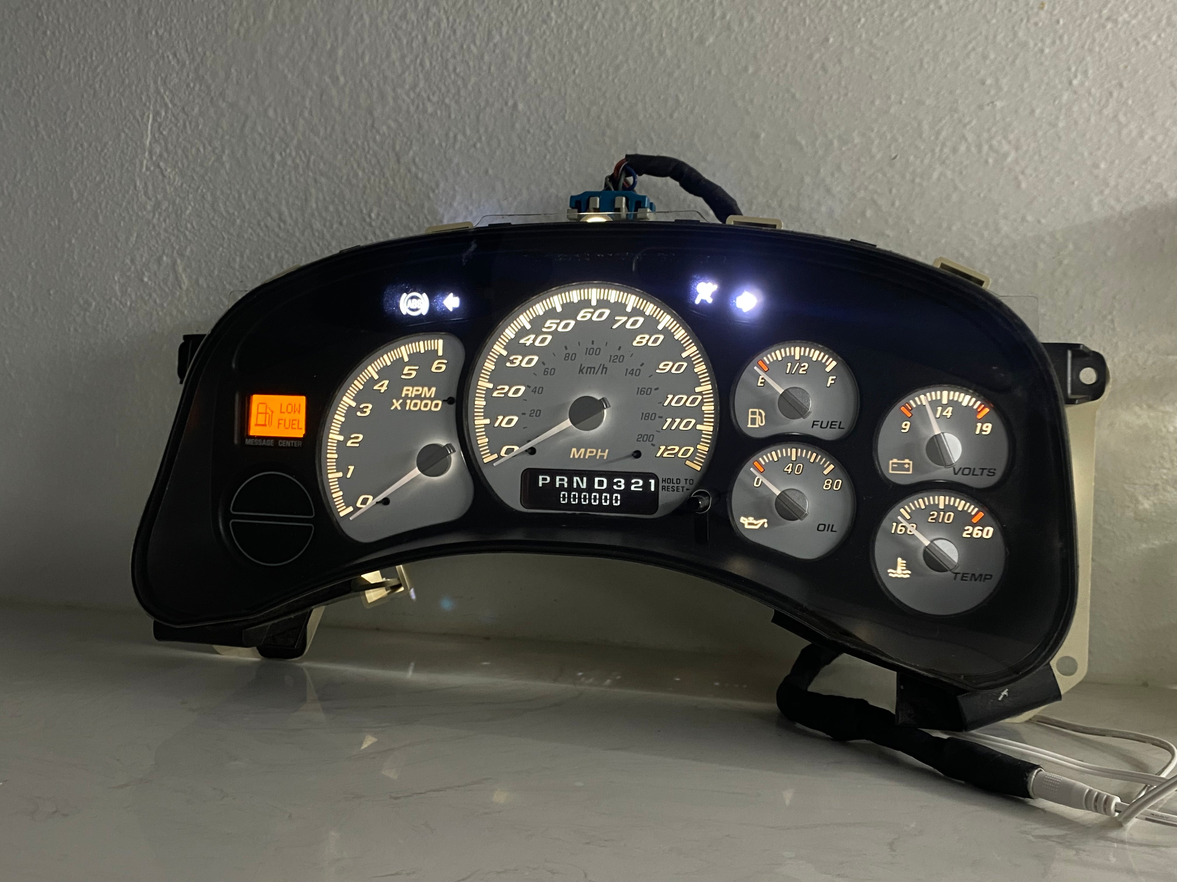 1999–2002 Silverado / Sierra White SS 120 MPH Gauge Cluster – White LEDs + White Glow Needles | Plug & Play Rebuild (Copy)