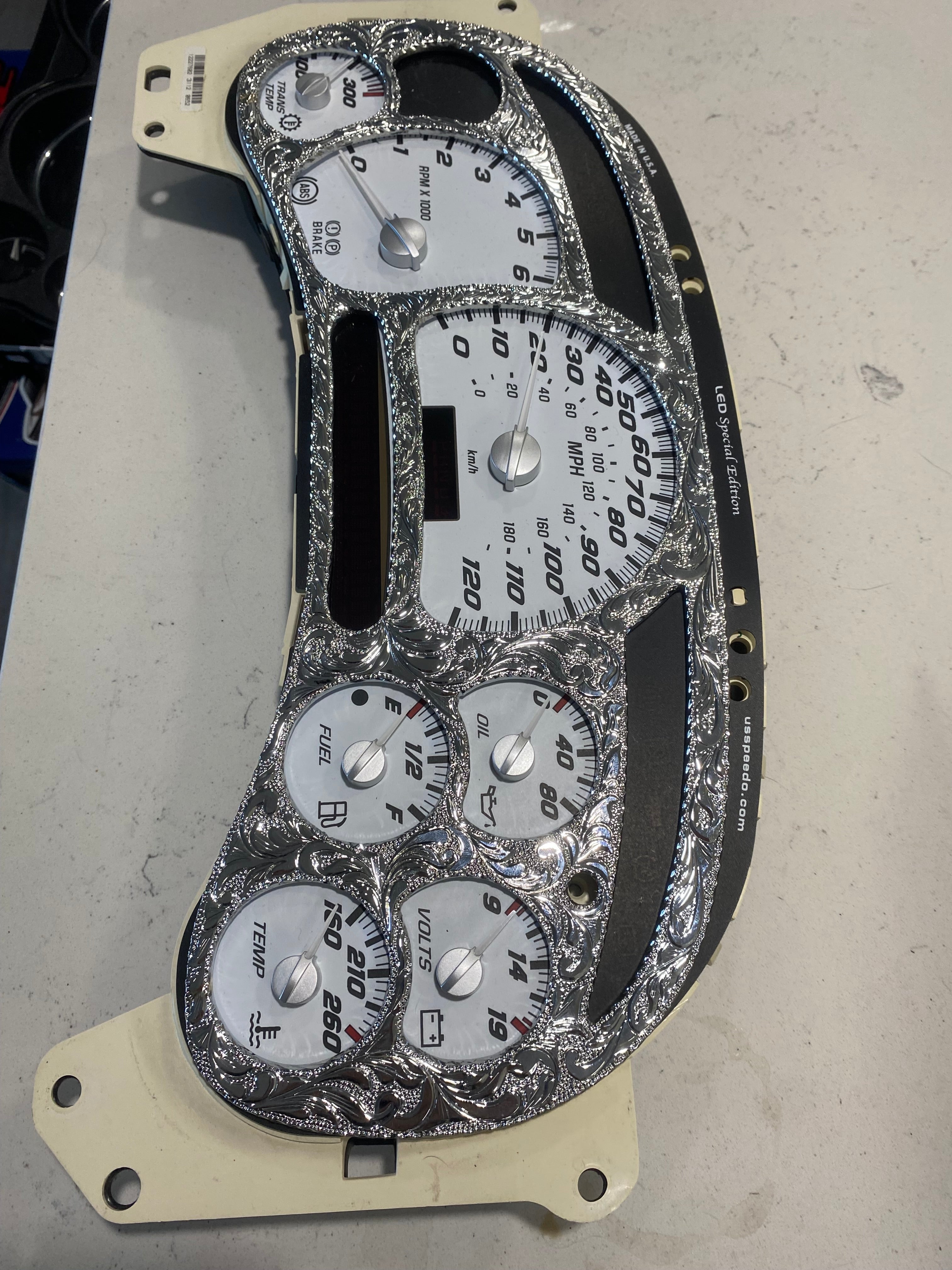 Custom Engraved Chevy/GMC Gauge Cluster – Handcrafted | 1999-2007 |