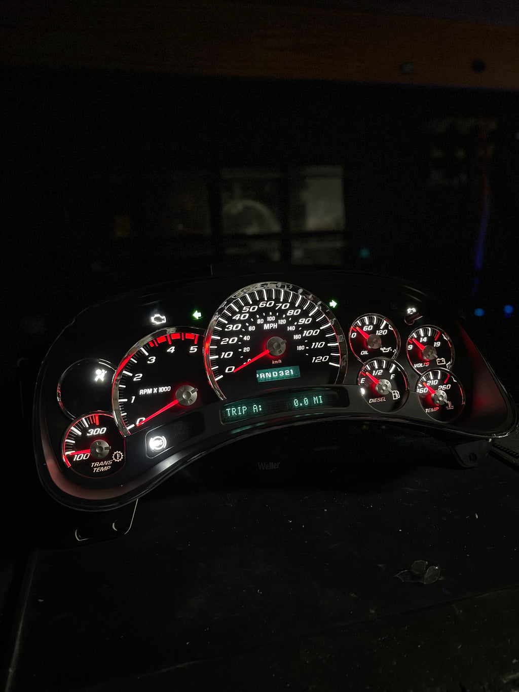 Duramax GMT800 Gauge Cluster – Black SS Overlay | 2003–2006 Silverado 2500HD/3500HD