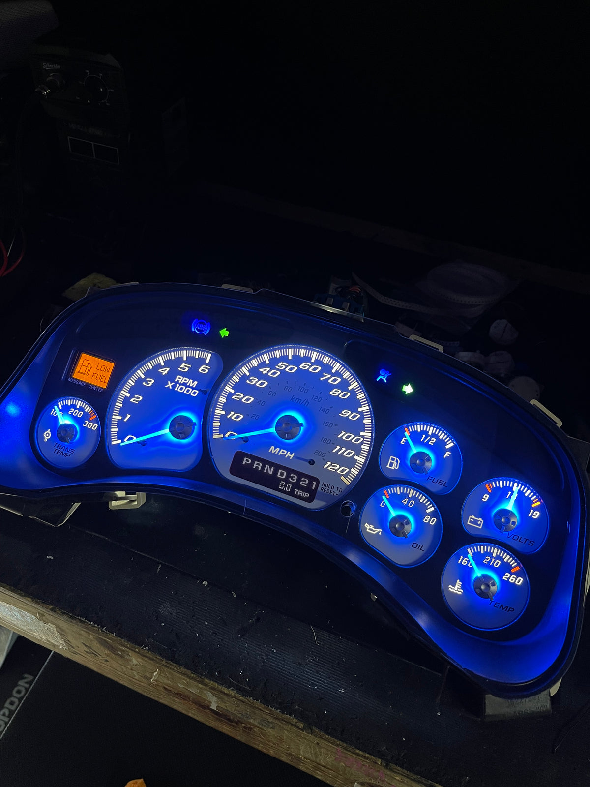 1999–2002 Silverado / Sierra White SS 120 MPH Gauge Cluster – Blue LEDs + Blue Glow Needles | Plug & Play Rebuild (Working Trans Temp)