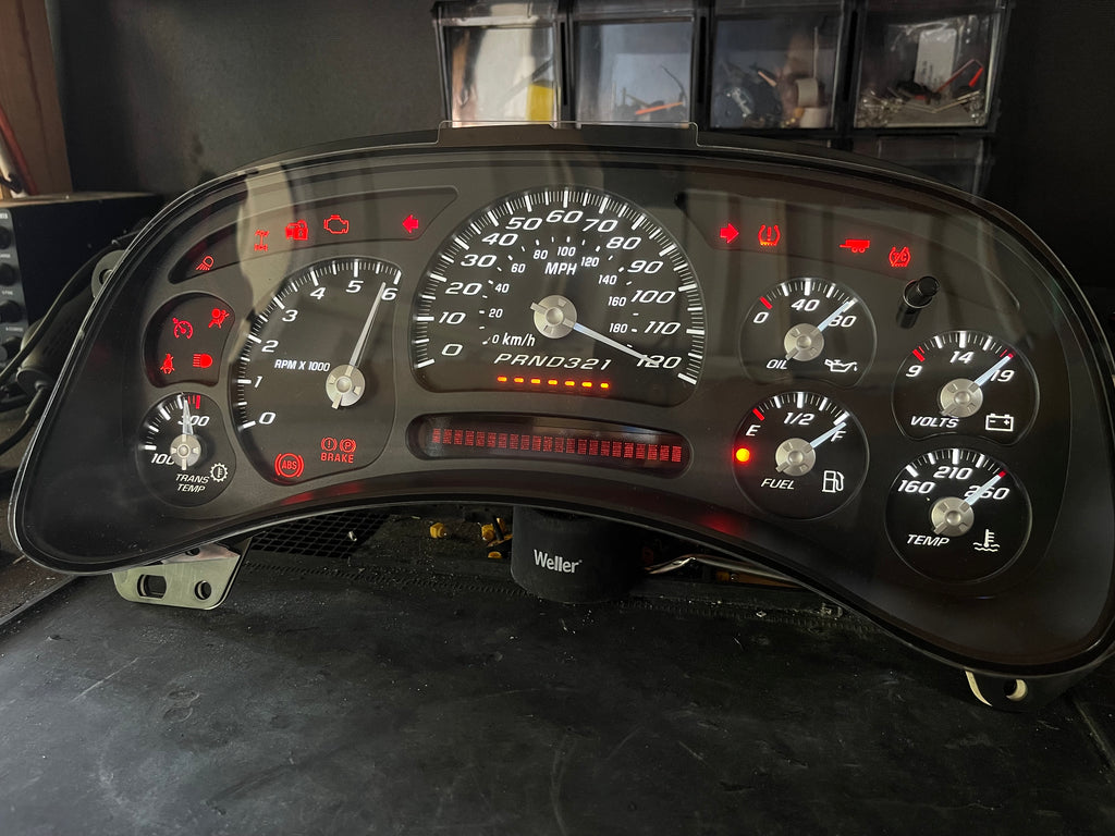 Black Super Sport (SS) Style Gauge Cluster – 2003–2007 GM GMT800