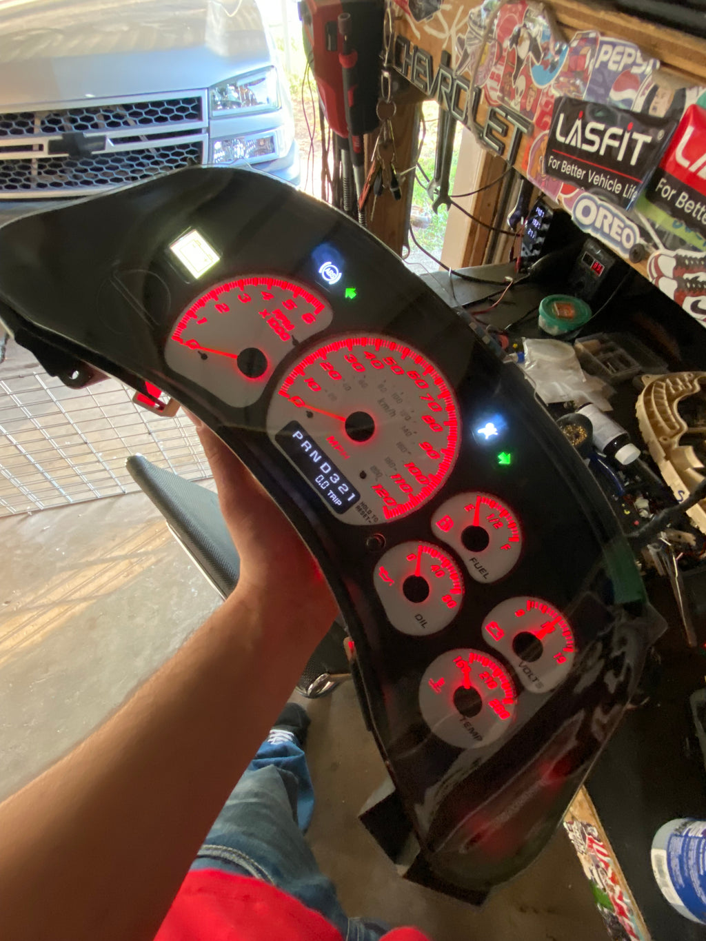 1999–2002 Silverado / Sierra White SS 120 MPH Gauge Cluster – red  LEDs + White Glow Needles | Plug & Play Rebuild