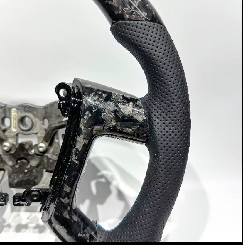 Custom Carbon Fiber Steering Wheel – Chevrolet Silverado