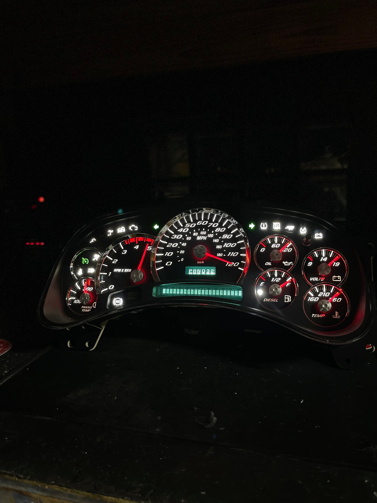 Duramax GMT800 Gauge Cluster – Black SS Overlay | 2003–2006 Silverado 2500HD/3500HD