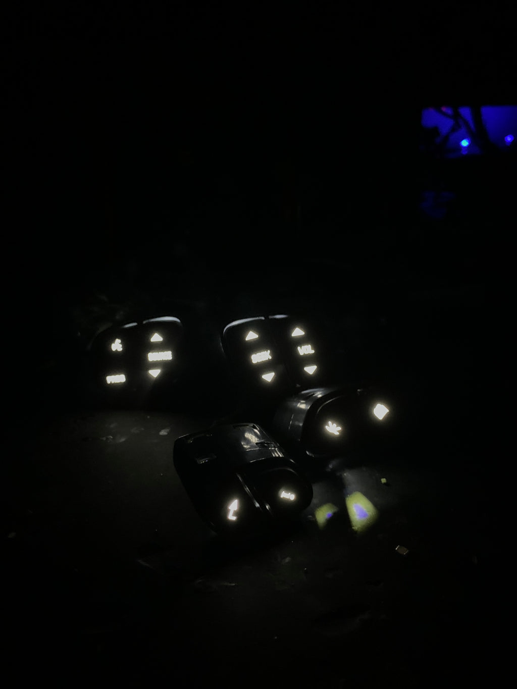2003-2006 Gm Steering Wheel Control Buttons White Led