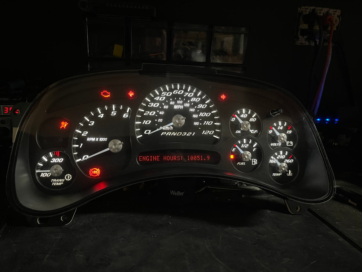 Black Super Sport (SS) Style Gauge Cluster – 2003–2007 GM GMT800