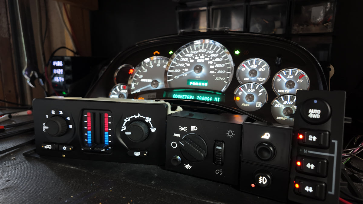 White Super Sport (SS) Style Gauge Cluster Combo – 2003–2007 GM GMT800