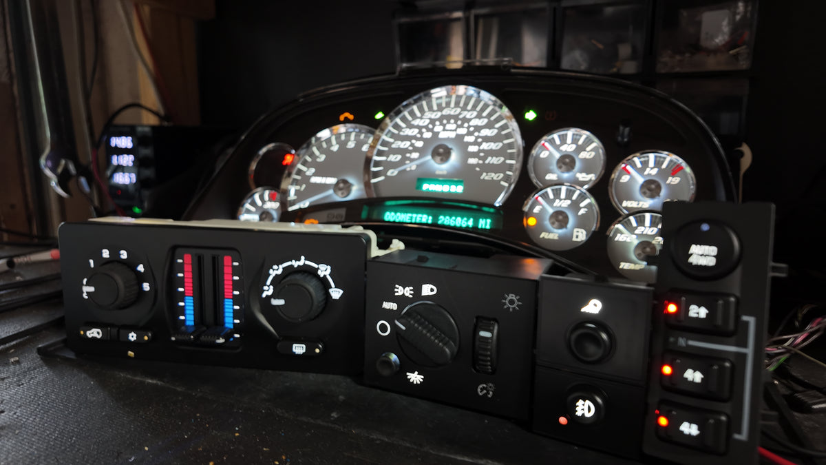 White Super Sport (SS) Style Gauge Cluster Combo – 2003–2007 GM GMT800