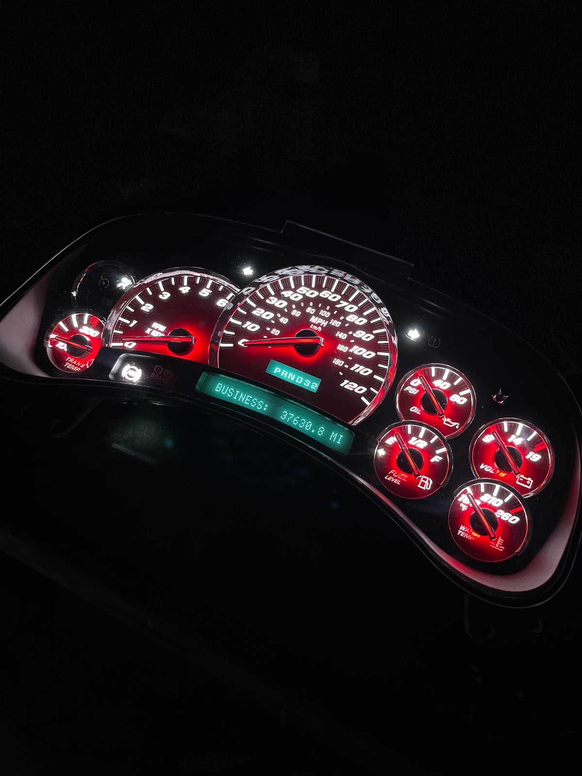 Red SS Performance Cluster – Plug & Play Rebuilt 03-07 with platinum needles /chrome bezel