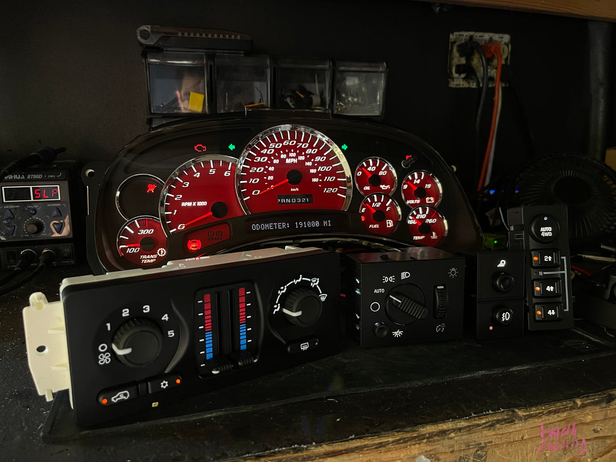Red Super Sport (SS) Style Gauge Cluster Combo – 2003–2007 GM GMT800