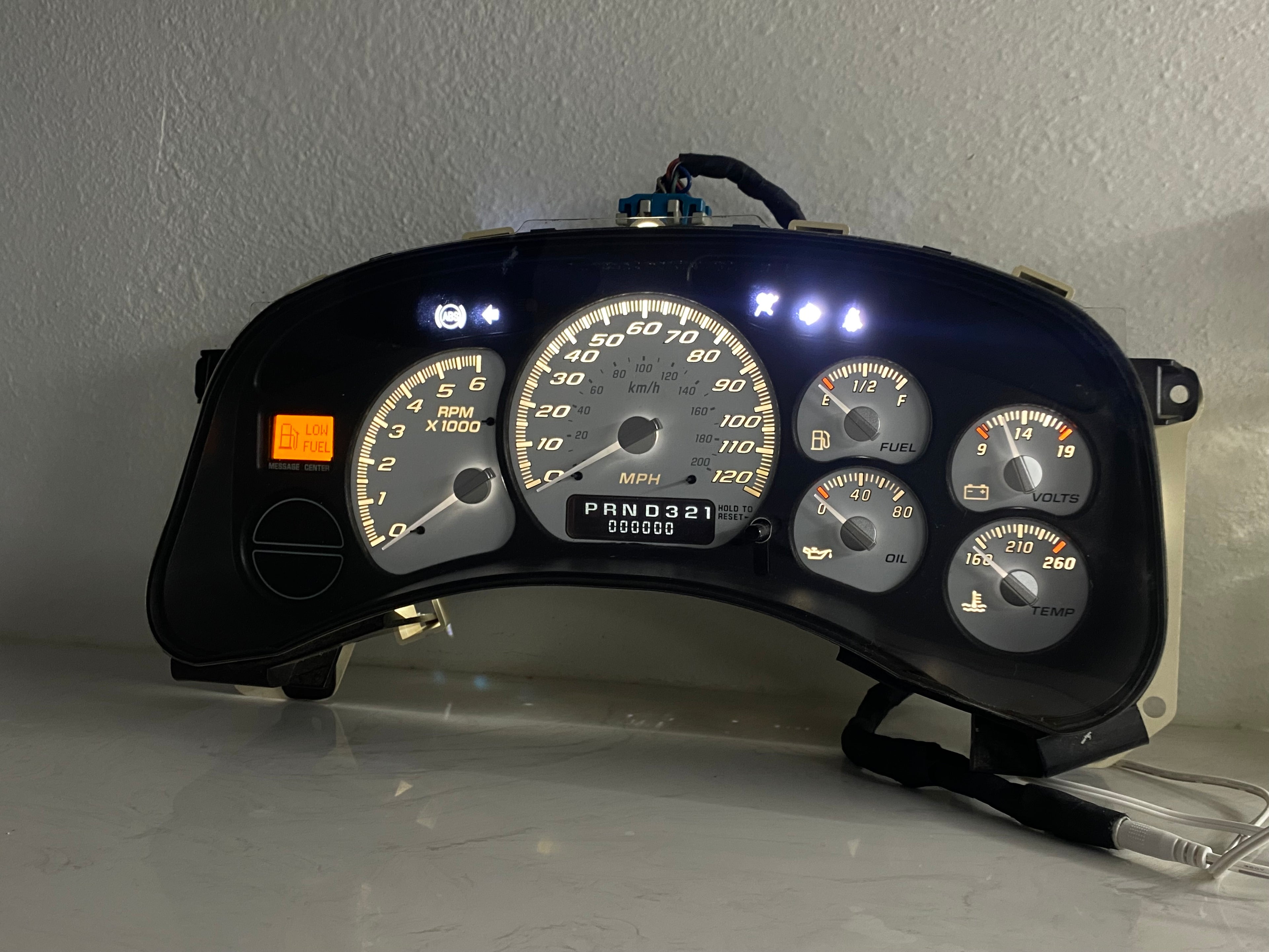 1999–2002 Silverado / Sierra White SS 120 MPH Gauge Cluster – White LEDs + White Glow Needles | Plug & Play Rebuild (Copy)