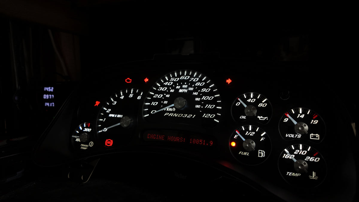 Black Super Sport (SS) Style Gauge Cluster – 2003–2007 GM GMT800
