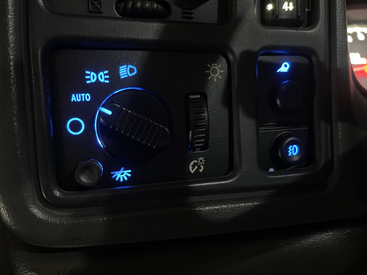 Blue LED headlight switch and fog light switch for 2003-2006 Chevy Silverado / GMC Sierra, installed